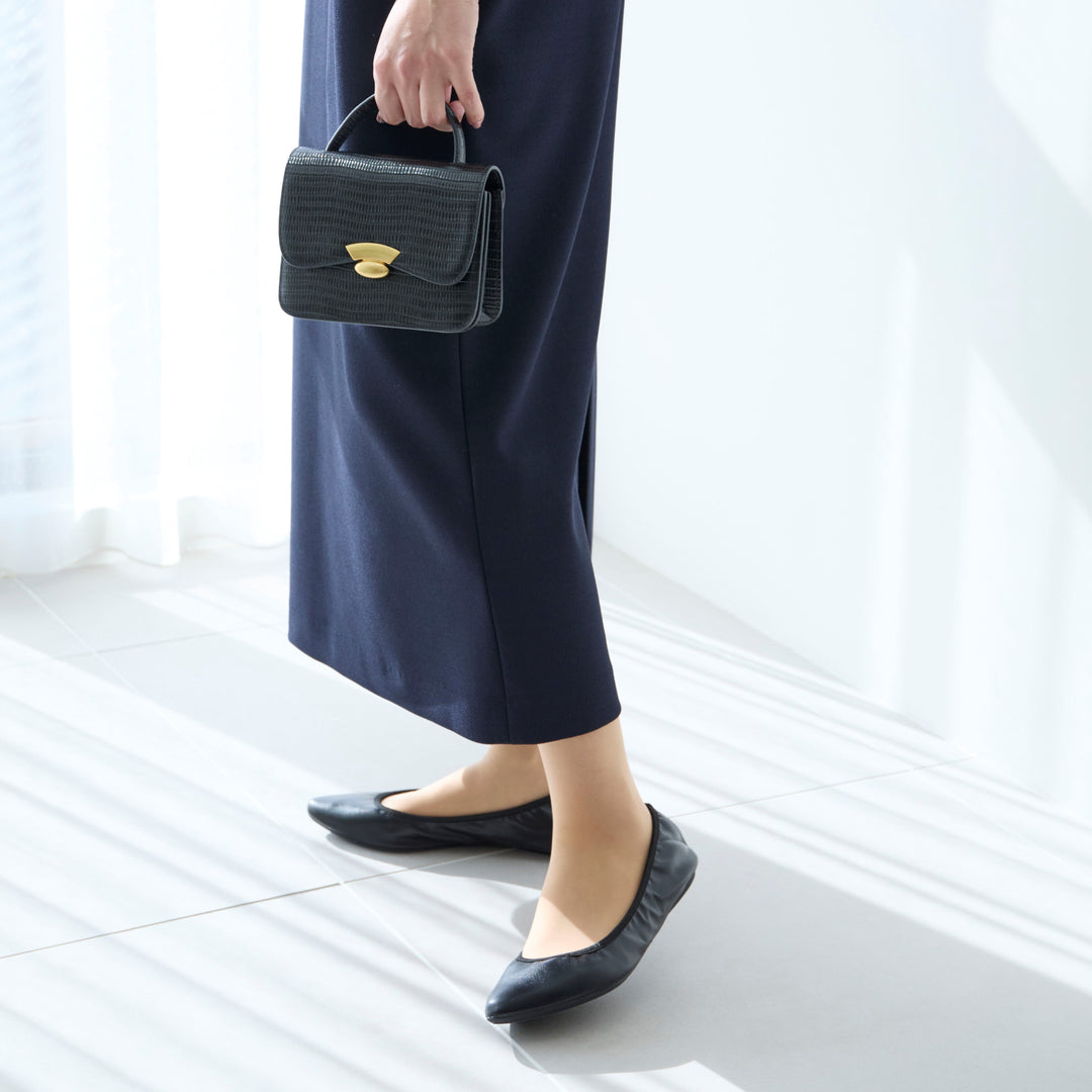 【学校、室内行事に】頼れる定番ブラックパンプス