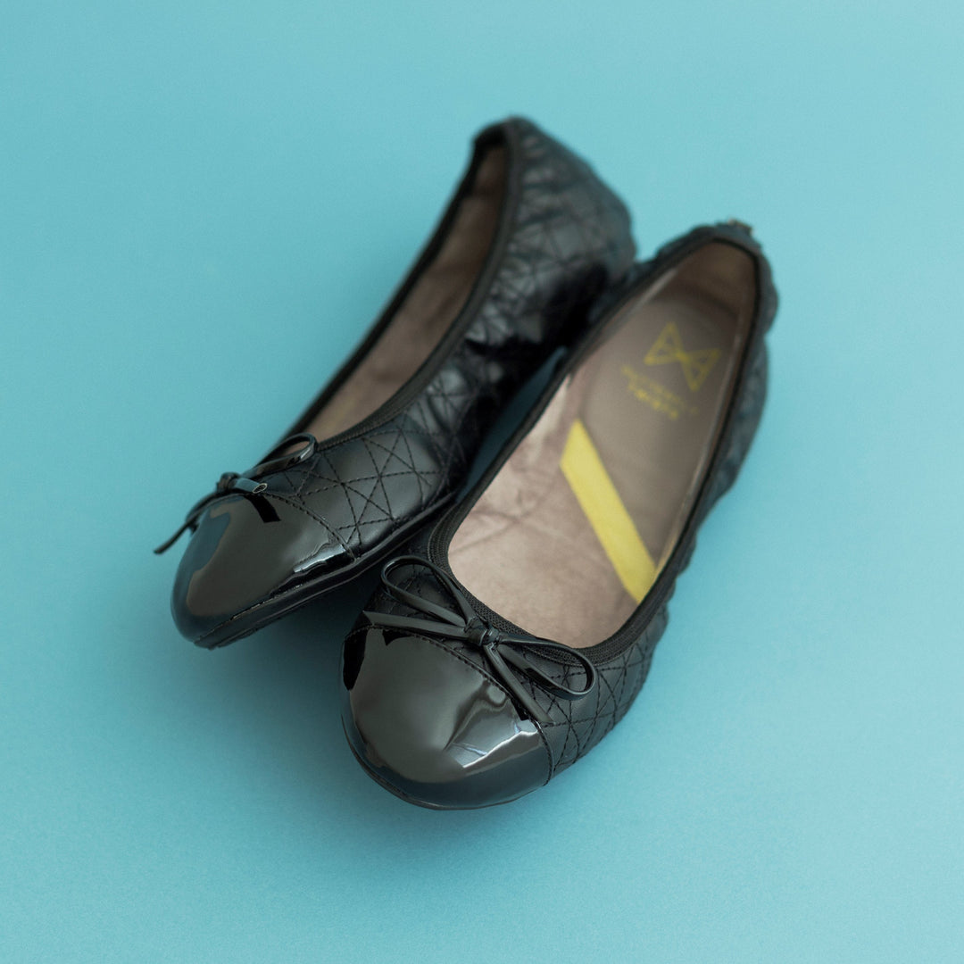 まずはこの一足。<br>OLIVIA〈オリビア〉が選ばれる理由