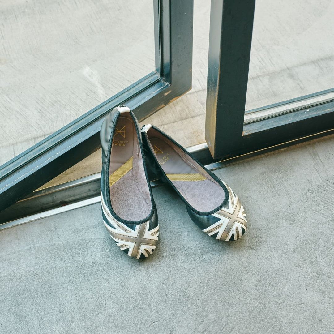 【初詣・帰省の足元準備】新年を、新しい靴で迎えよう。