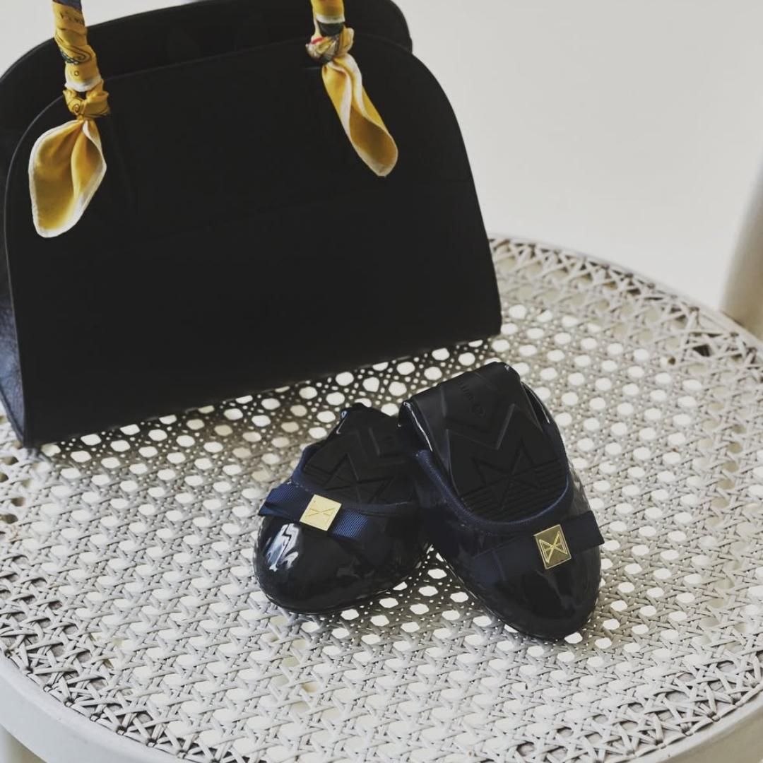 【お受験ママの足元に】上品・快適さを両立したパンプス