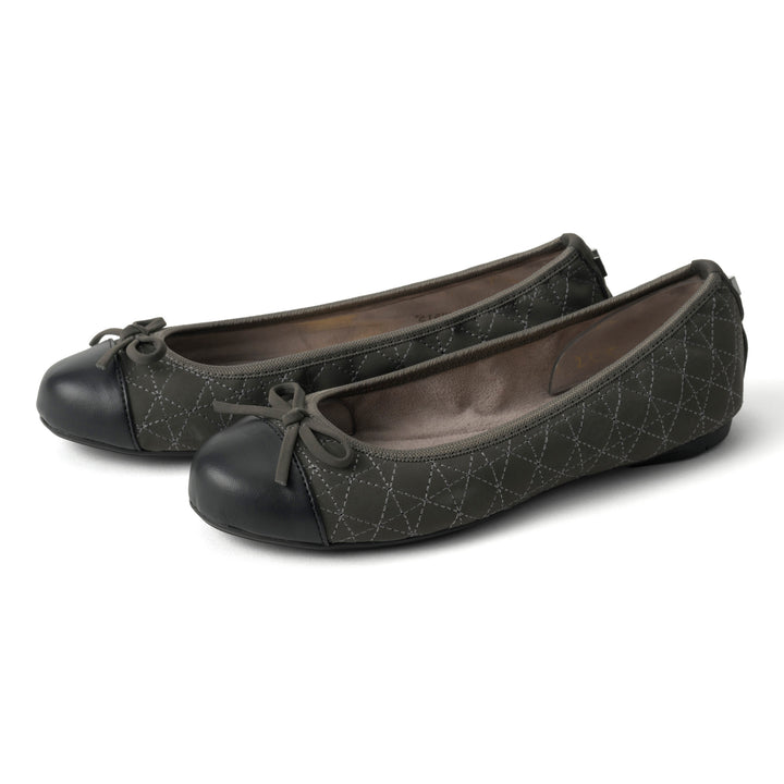 オリビア ヌバック｜OLIVIA NUBUCK（GREY）