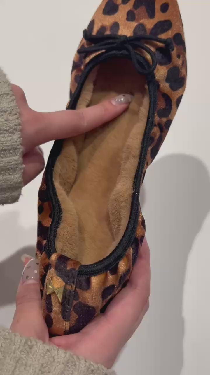 メリッサ ベルベット｜MELISSA VELVET（LEO）